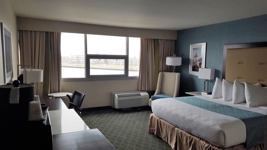 Wyndham Garden Kenosha Harborside Hotel Ngoại thất bức ảnh
