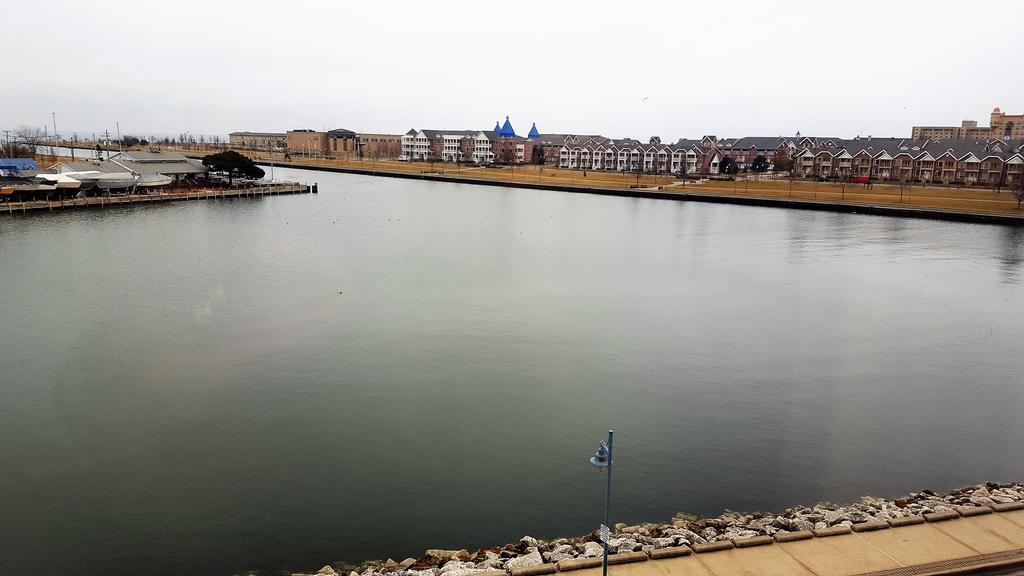Wyndham Garden Kenosha Harborside Hotel Ngoại thất bức ảnh